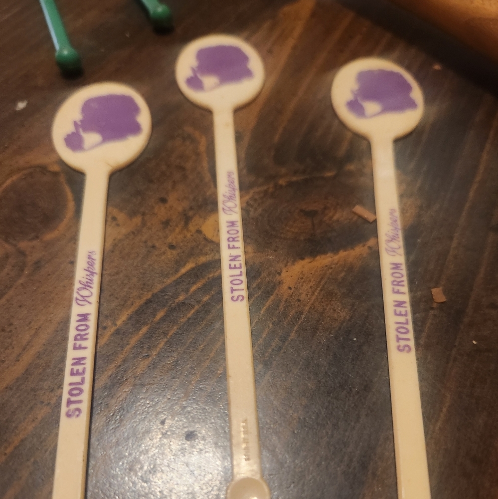 Whispers drink stirrers (3)